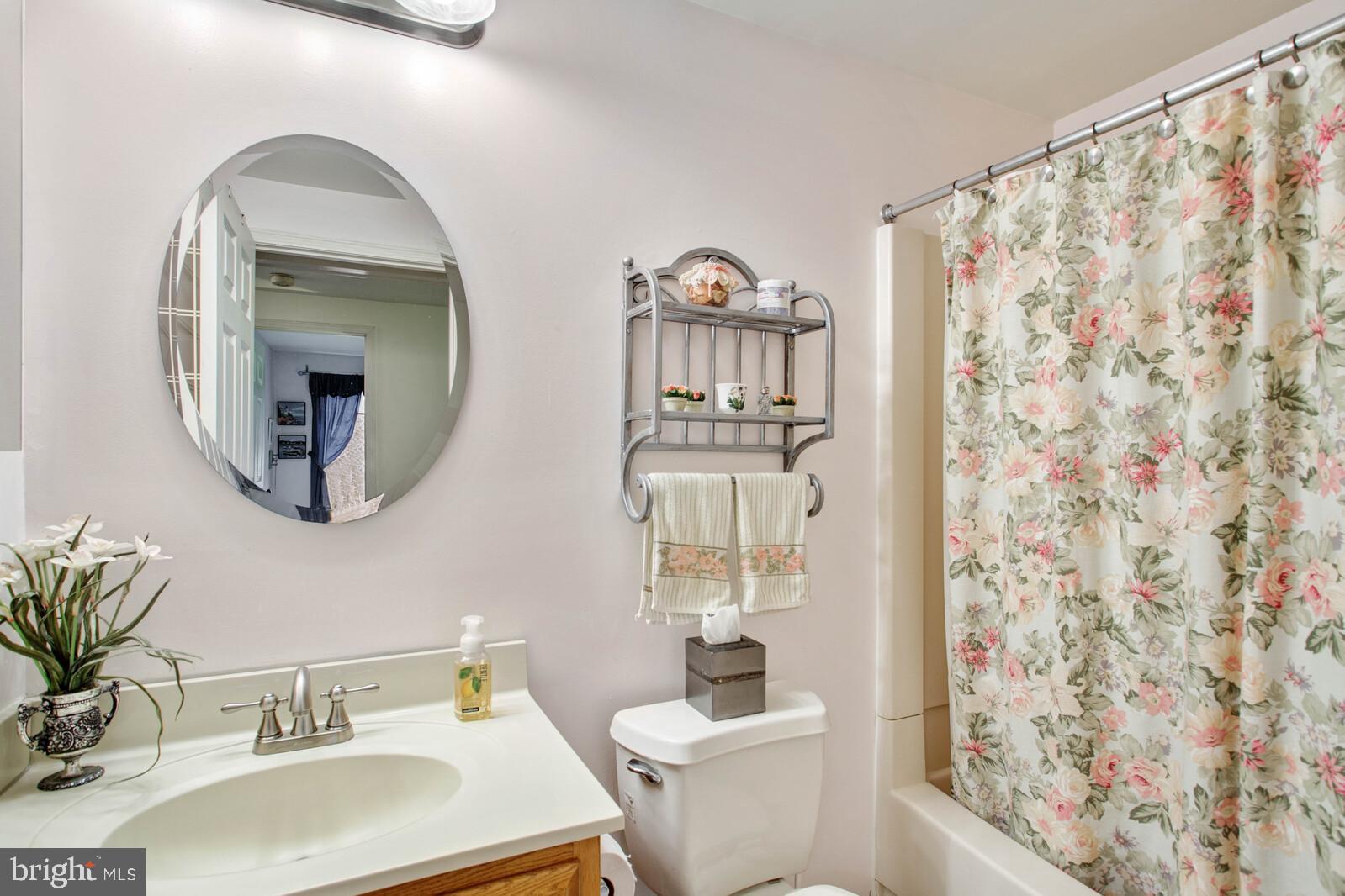 12529 Bunche Road Fairfax, VA 22030 - Photo 26 of 31 Gallery Image 26