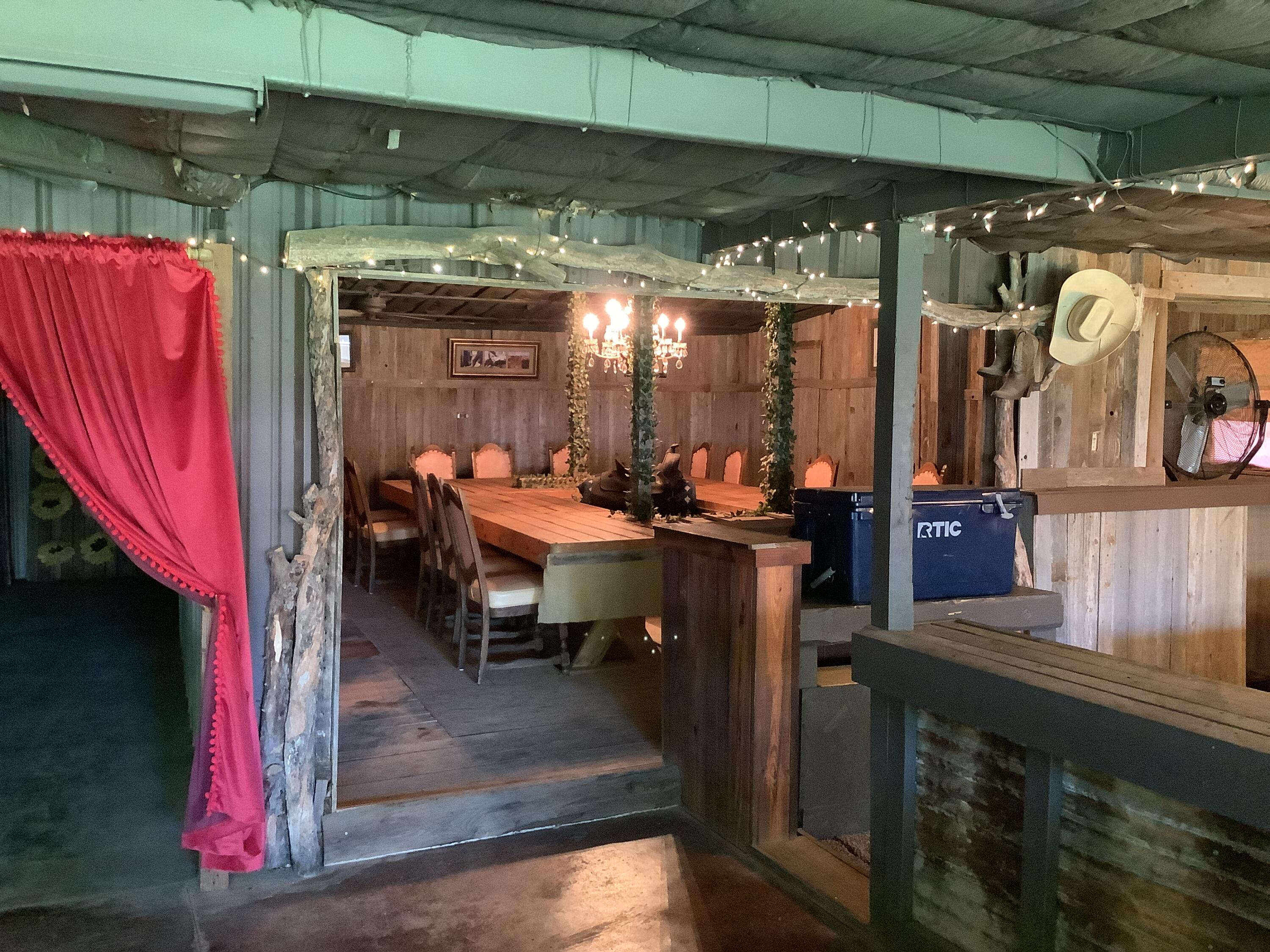 1203 South Date Plainview, TX 79072 - Photo 47 of 53 a view of a tables and chairs in patio