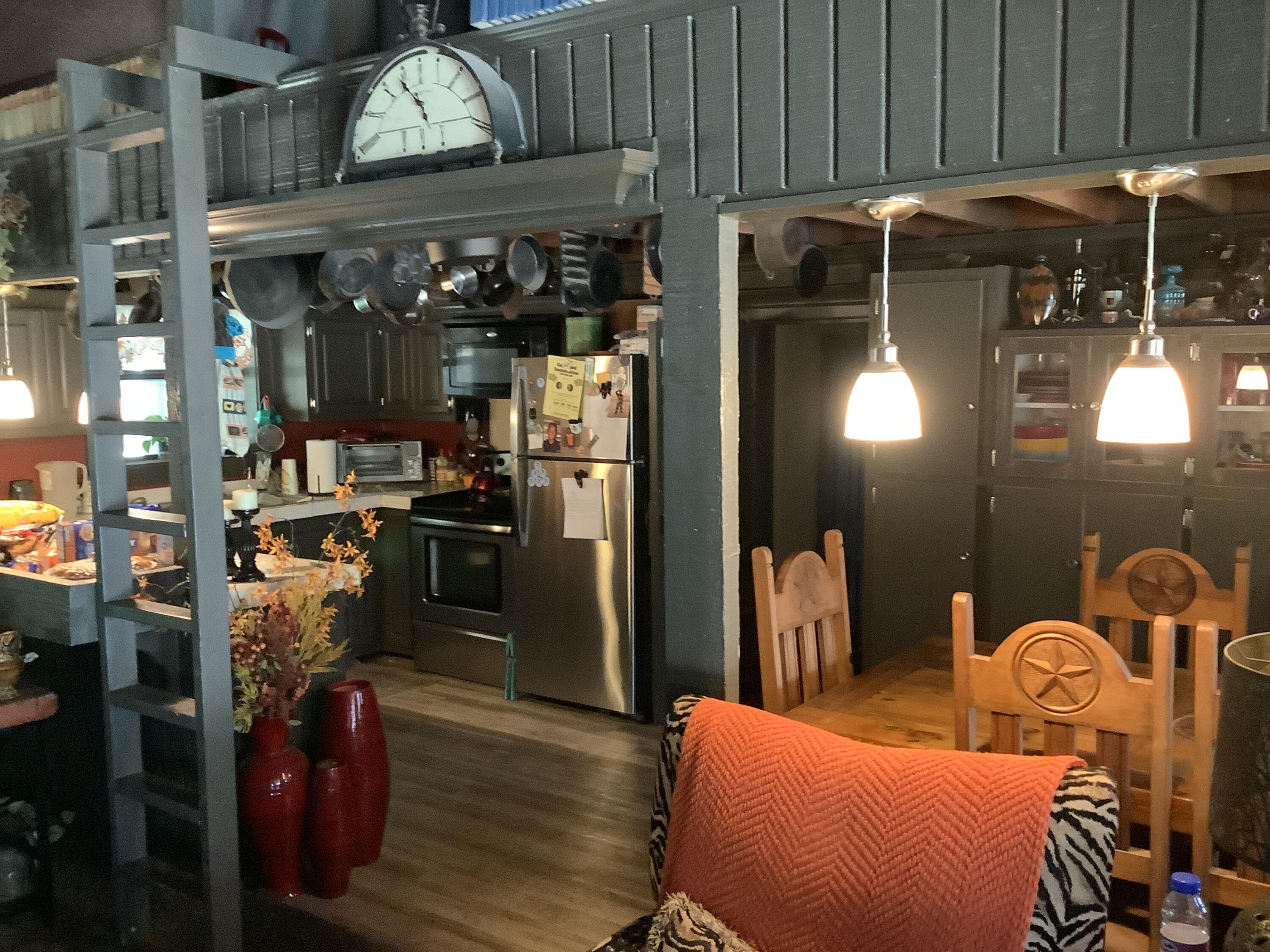 1203 South Date Plainview, TX 79072 - Photo 7 of 53 a view of a chairs in a room