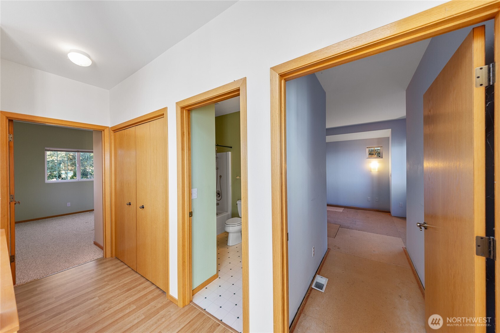 2337 West Beach Road Oak Harbor, WA 98277 - Photo 14 of 39