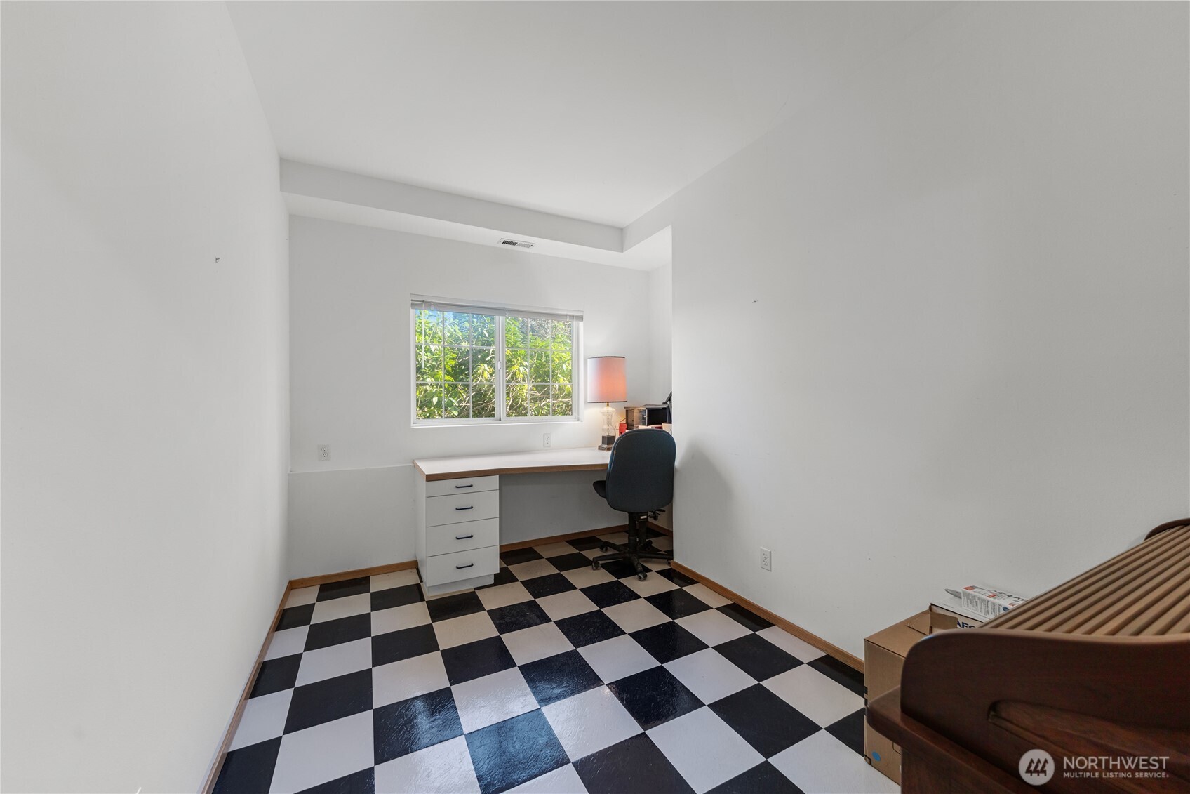 2337 West Beach Road Oak Harbor, WA 98277 - Photo 23 of 39