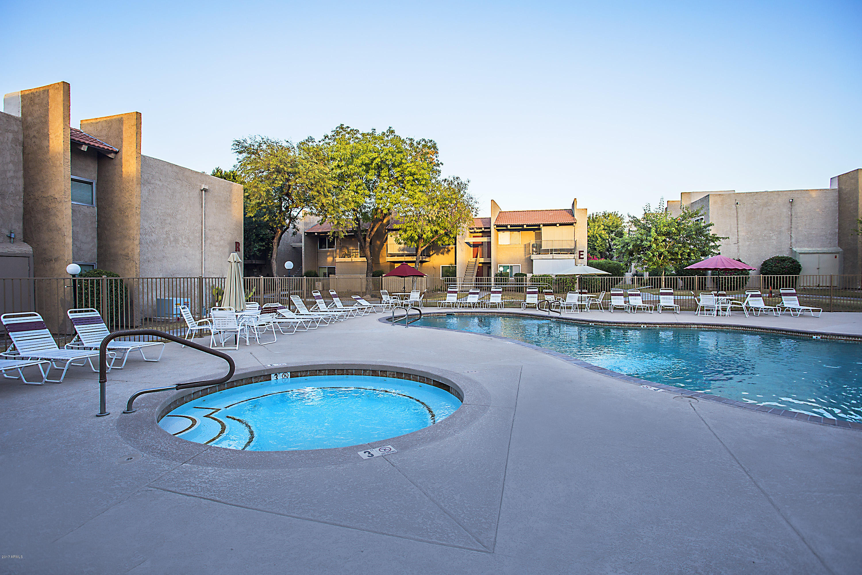 5525 East Thomas Road, Unit R10 Phoenix, AZ 85018 - Photo 1 of 19 Spa