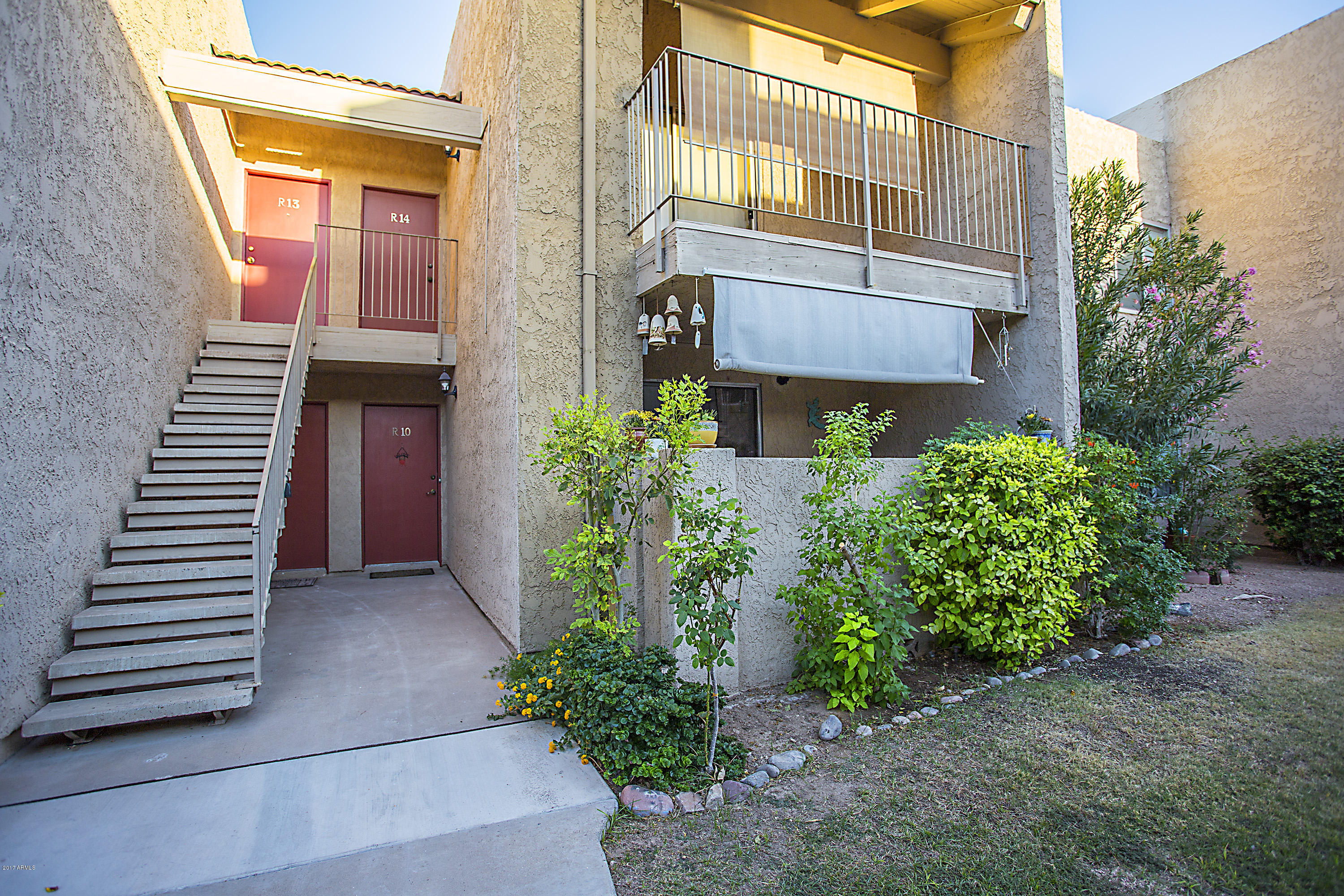 5525 East Thomas Road, Unit R10 Phoenix, AZ 85018 - Photo 3 of 19 Front Door