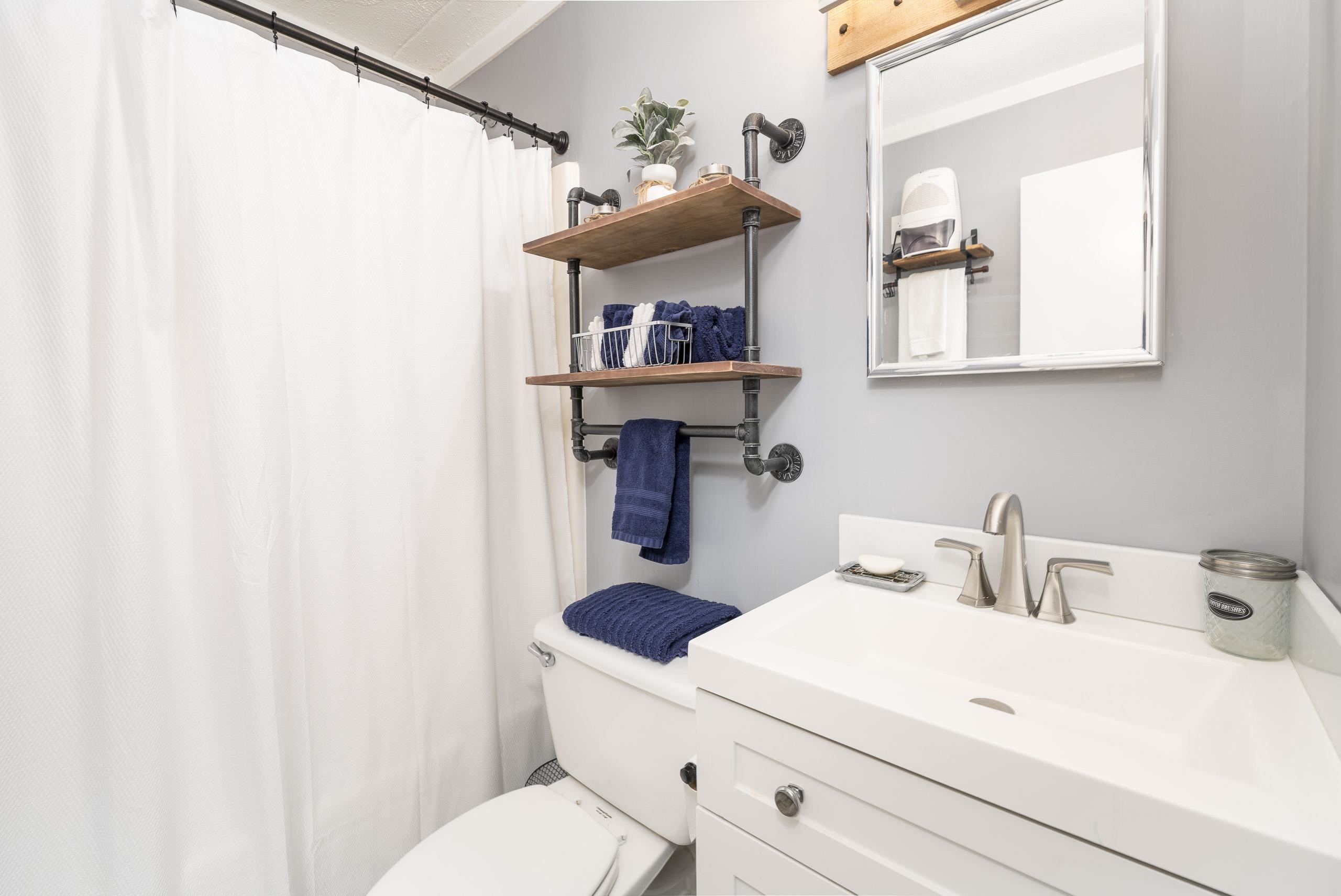 697 East Mountain Road Killington, VT 05751 - Photo 16 of 24 Gallery Image 16