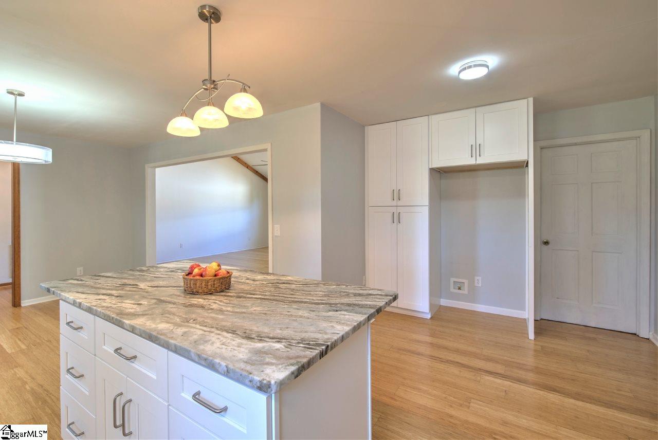 301 Brown Road Simpsonville, SC 29681 - Photo 11 of 36 Gallery Image 11