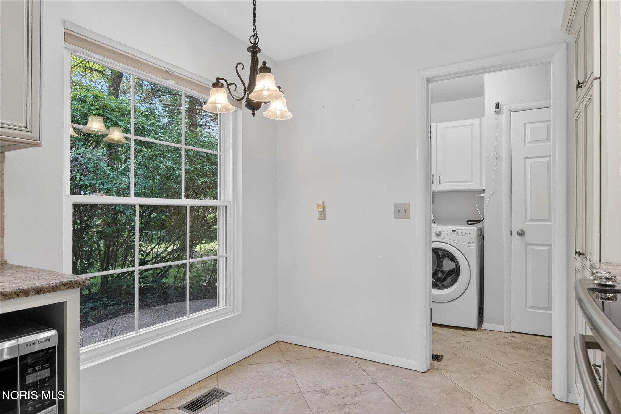 3860 Surrey Road Toledo, OH 43623 - Photo 20 of 45 Gallery Image 20