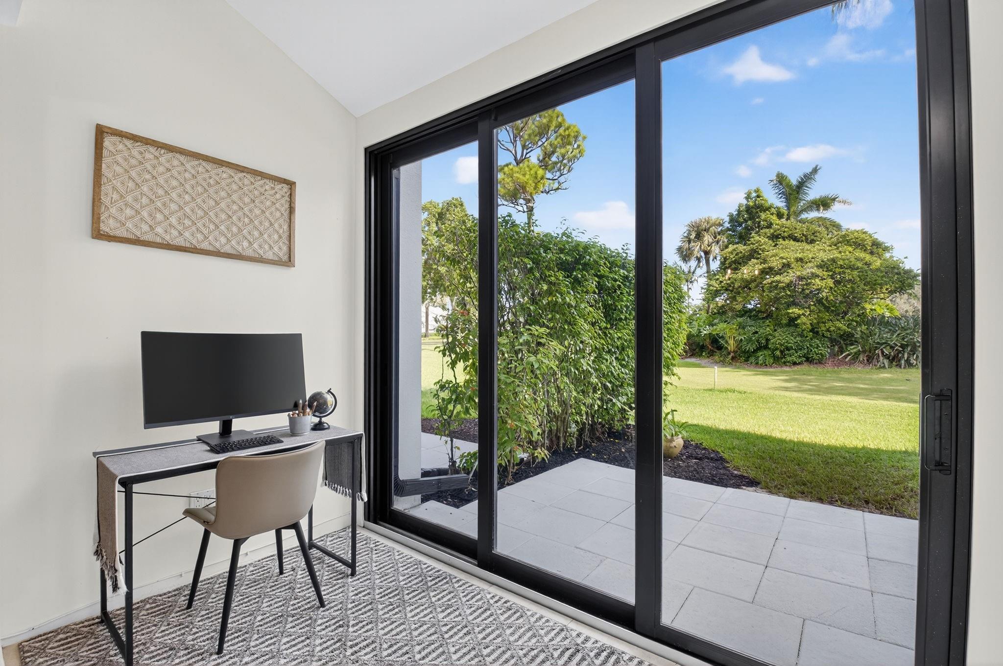 3802 Bridgewood Drive Boca Raton, FL 33434 - Photo 15 of 46 a view of a livingroom with furniture