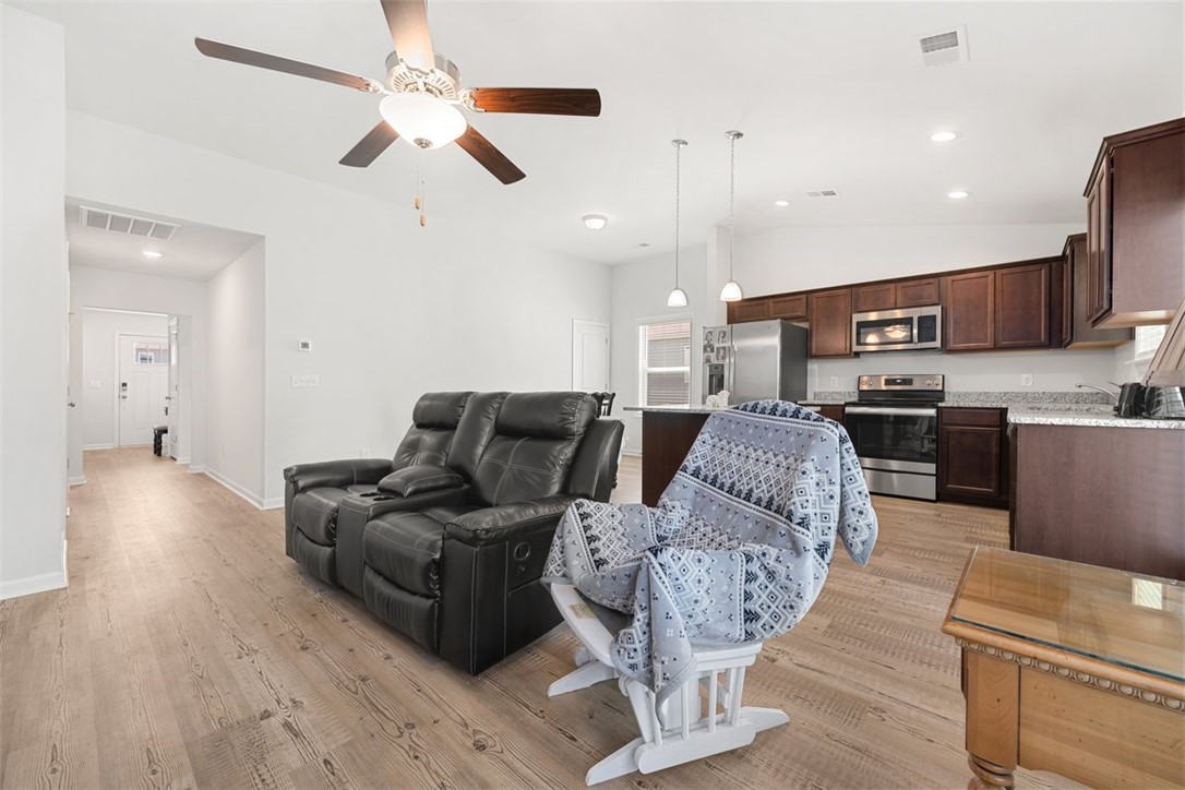 411 Reflection Drive Anderson, SC 29625 - Photo 3 of 26