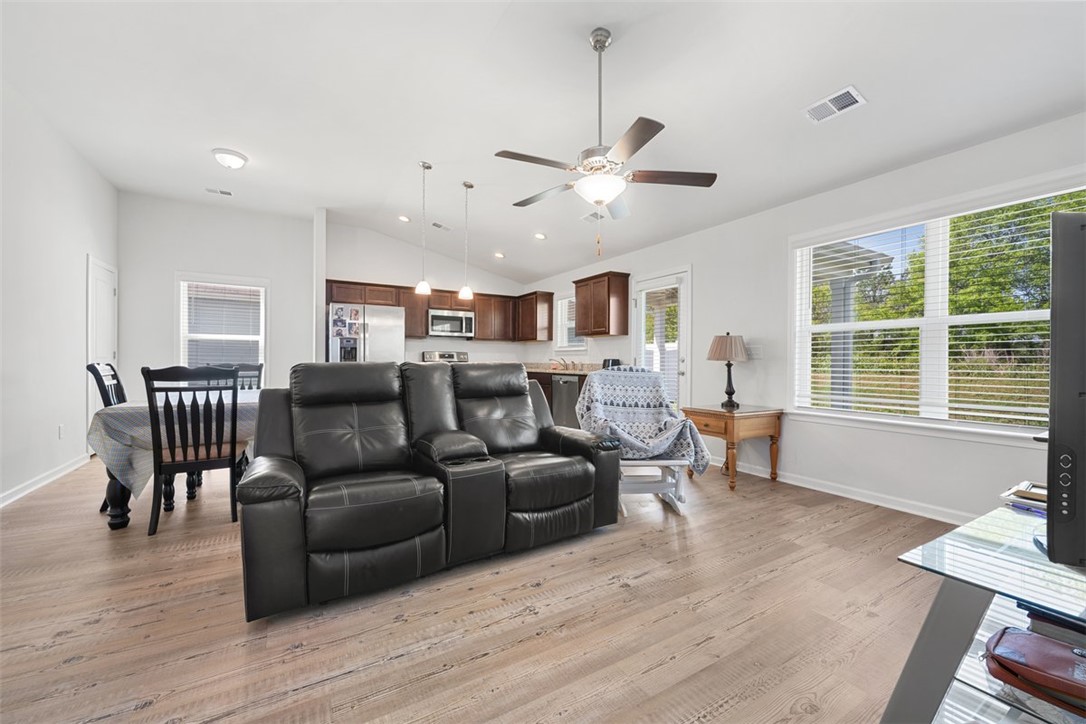 411 Reflection Drive Anderson, SC 29625 - Photo 5 of 26