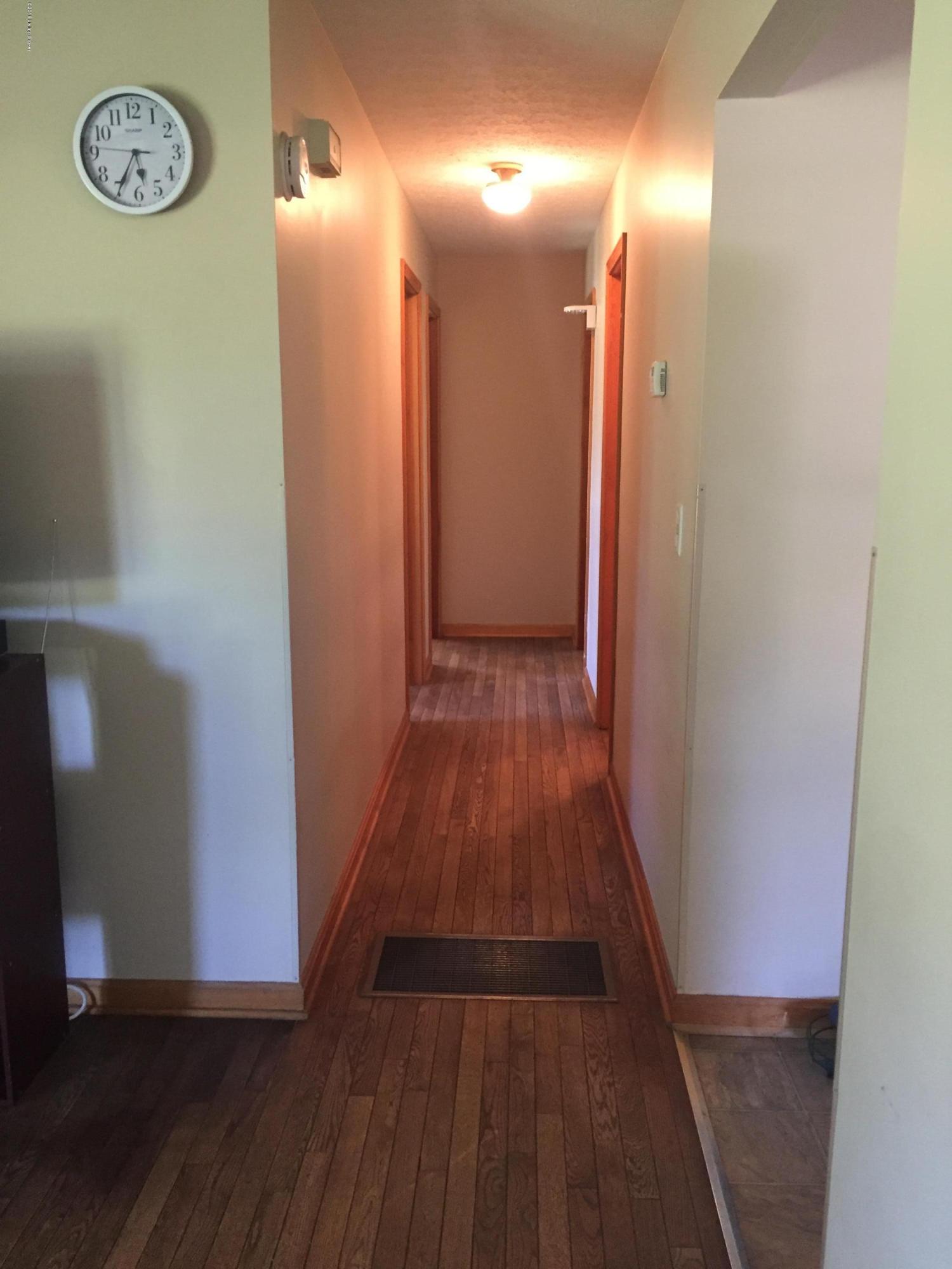 1600 Fairground Road Brandenburg, KY 40108 - Photo 20 of 35 Hallway