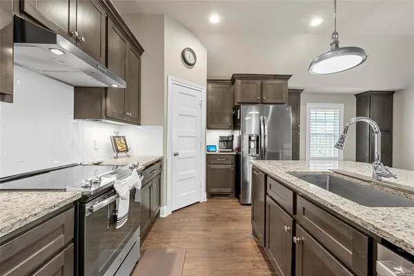 $394,900 | 916 Cumberland Street, McGregor, TX 76657