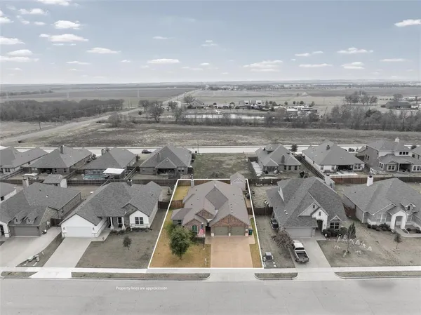 $394,900 | 916 Cumberland Street, McGregor, TX 76657