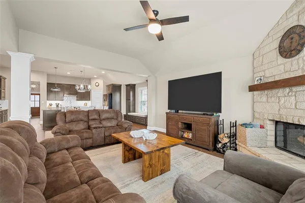 $394,900 | 916 Cumberland Street, McGregor, TX 76657