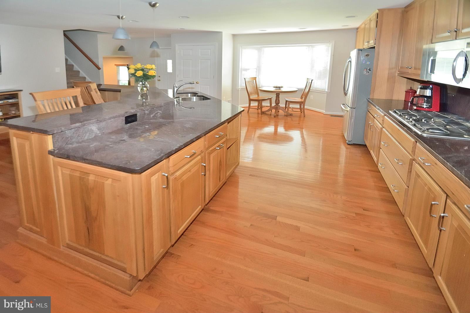 Open and Bright Kitchen
