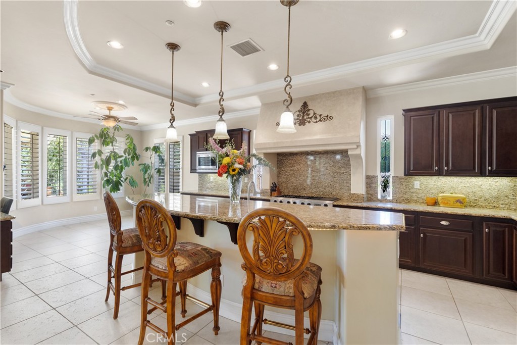 3349 Mendenaro Court Fallbrook, CA 92028 - Photo 10 of 72