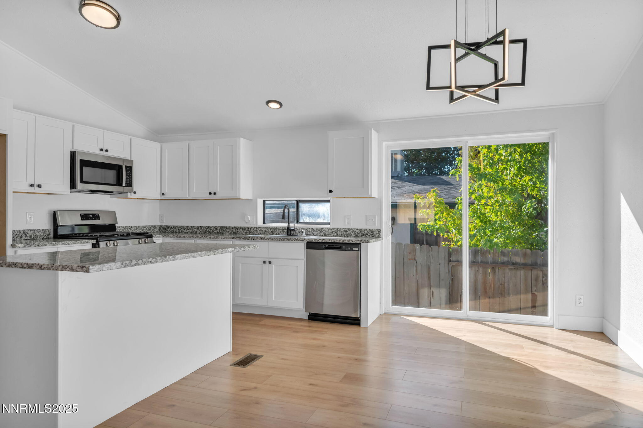 2730 Dahlia Way Reno, NV 89512 - Photo 2 of 37 13-web-or-mls-2730-dahlia-wy