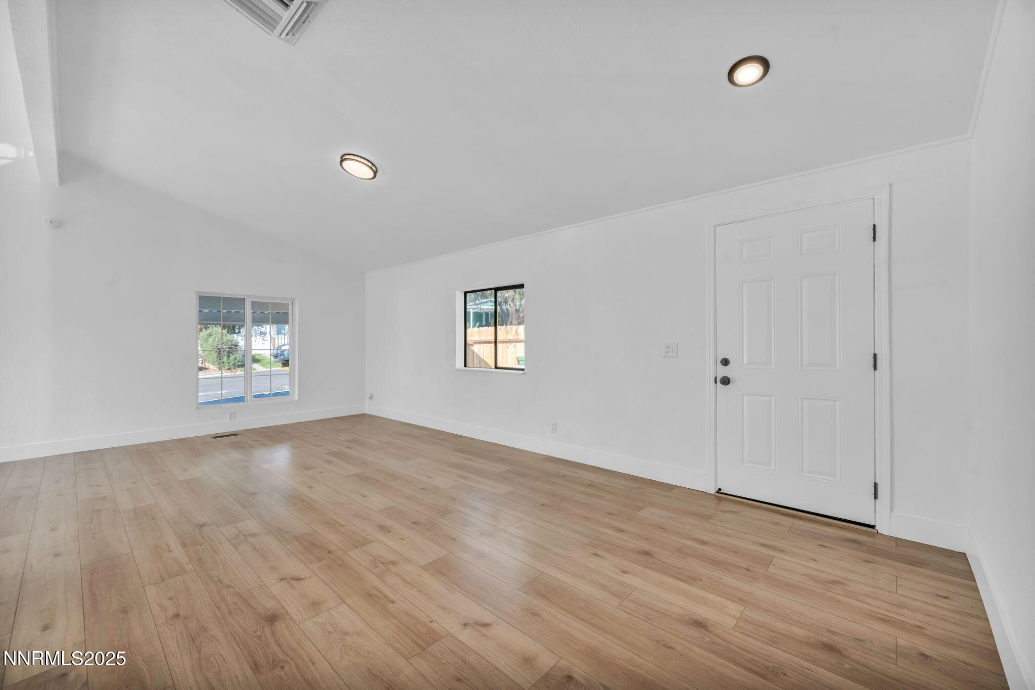 2730 Dahlia Way Reno, NV 89512 - Photo 8 of 37 31-web-or-mls-2730-dahlia-wy