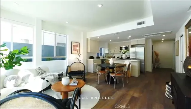 $867,000 | 1245 North New Hampshire Avenue, Unit 2, Los Angeles, CA 90029