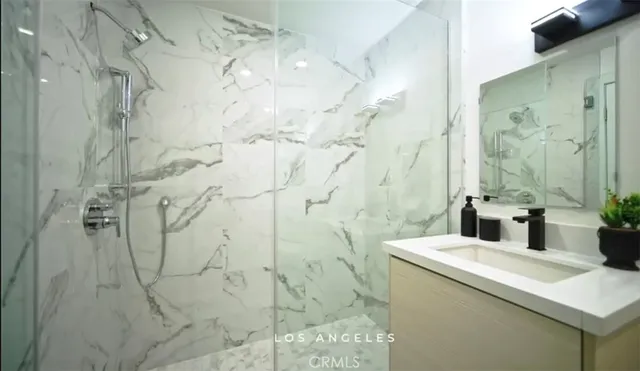 $867,000 | 1245 North New Hampshire Avenue, Unit 2, Los Angeles, CA 90029