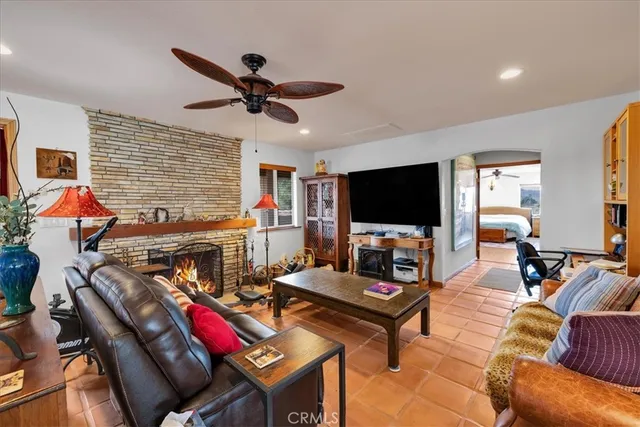 $675,000 | 74784 Foothill Drive, Twentynine Palms, CA 92277