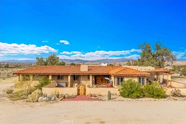 $675,000 | 74784 Foothill Drive, Twentynine Palms, CA 92277