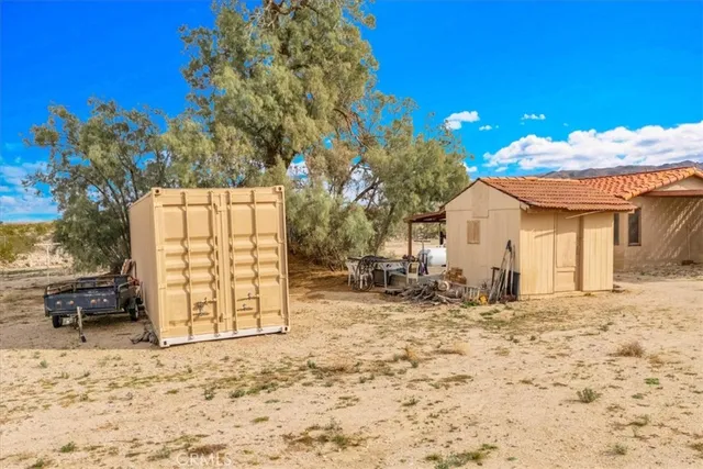 $675,000 | 74784 Foothill Drive, Twentynine Palms, CA 92277