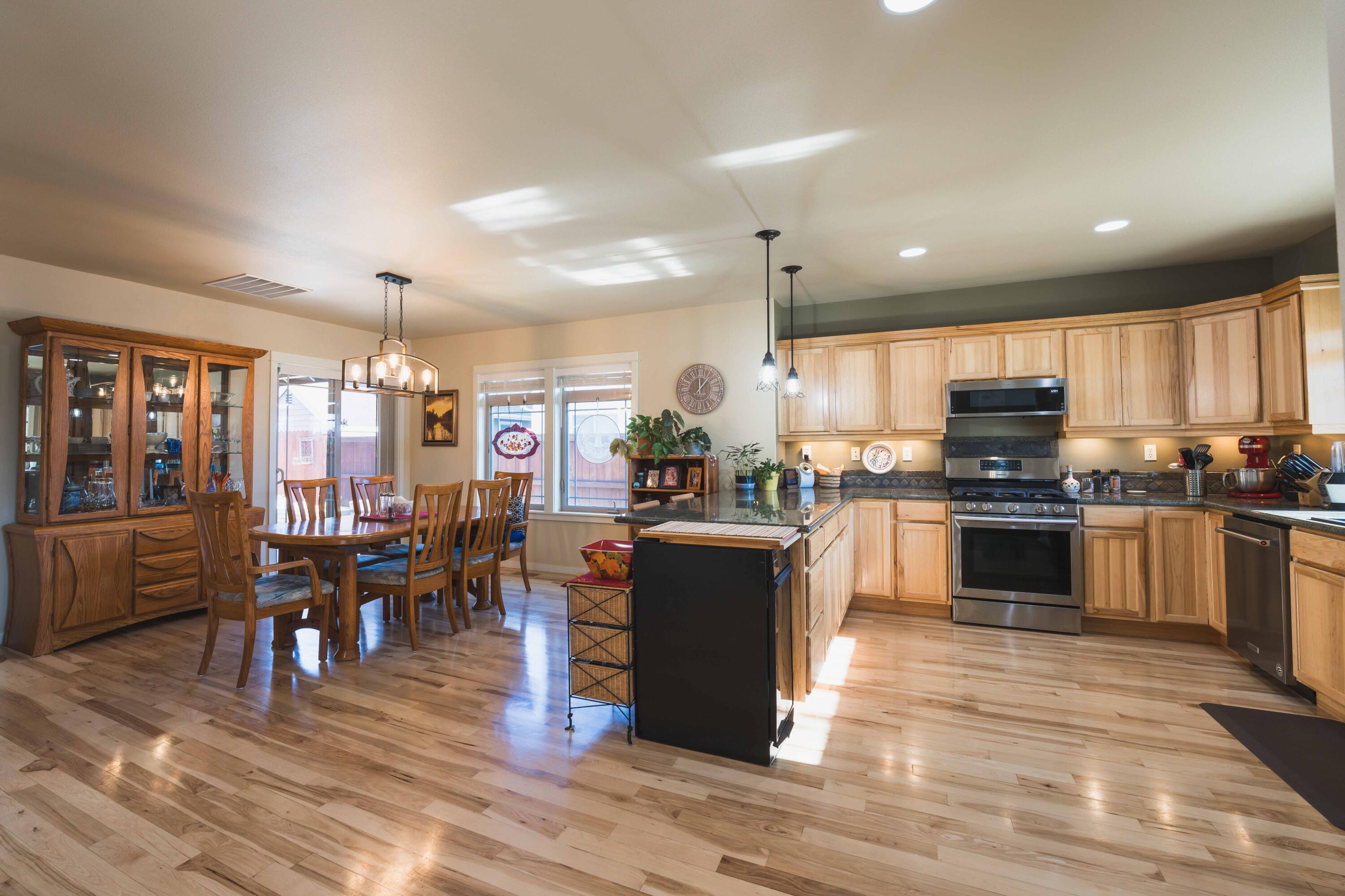 20794 Alpine Ridge Place Bend, OR 97701 - Photo 12 of 84 Alpine Ridge-34