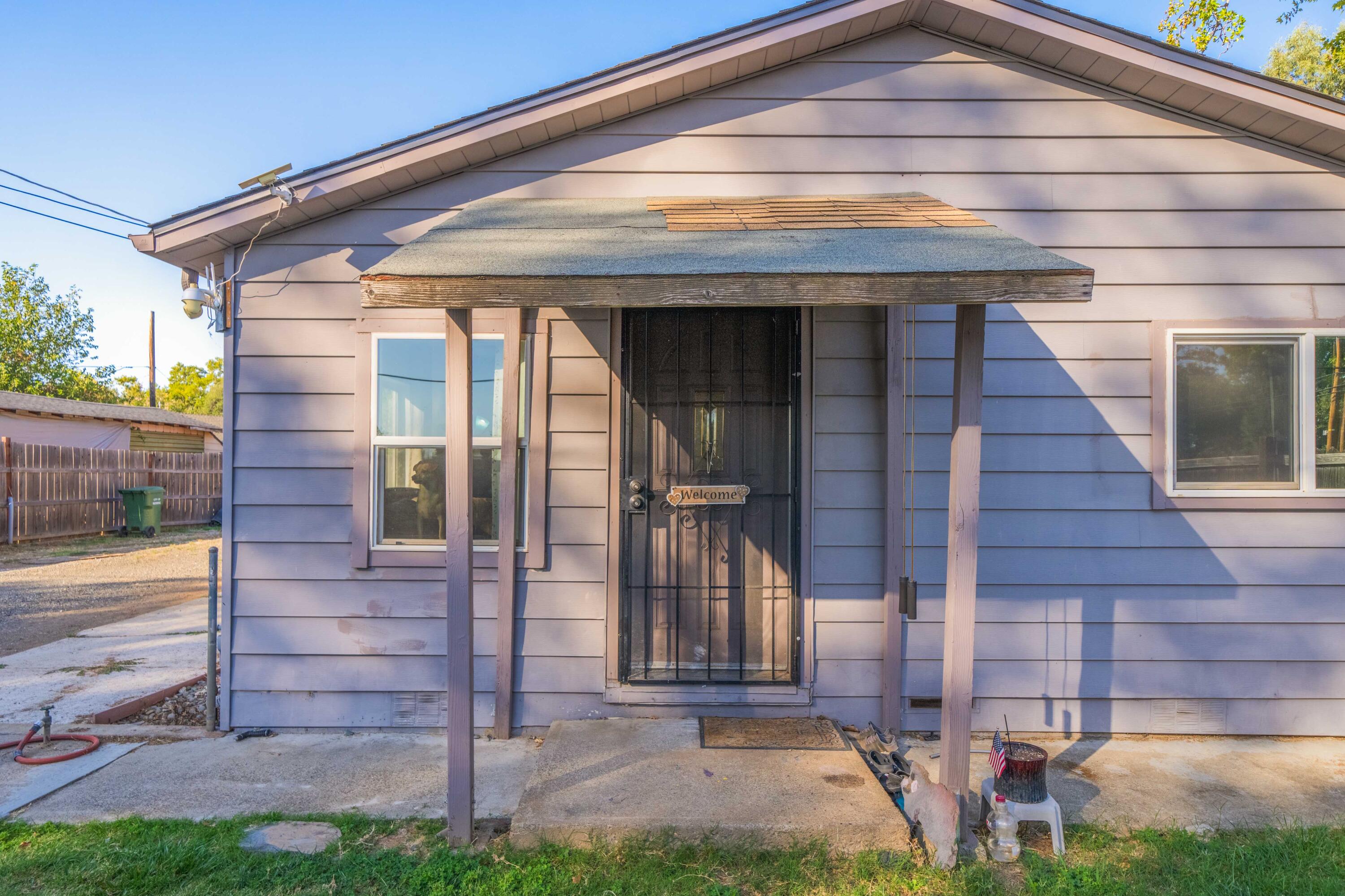 5450 Cedars Road Redding, CA 96001 - Photo 20 of 21 a front view of a house with garden
