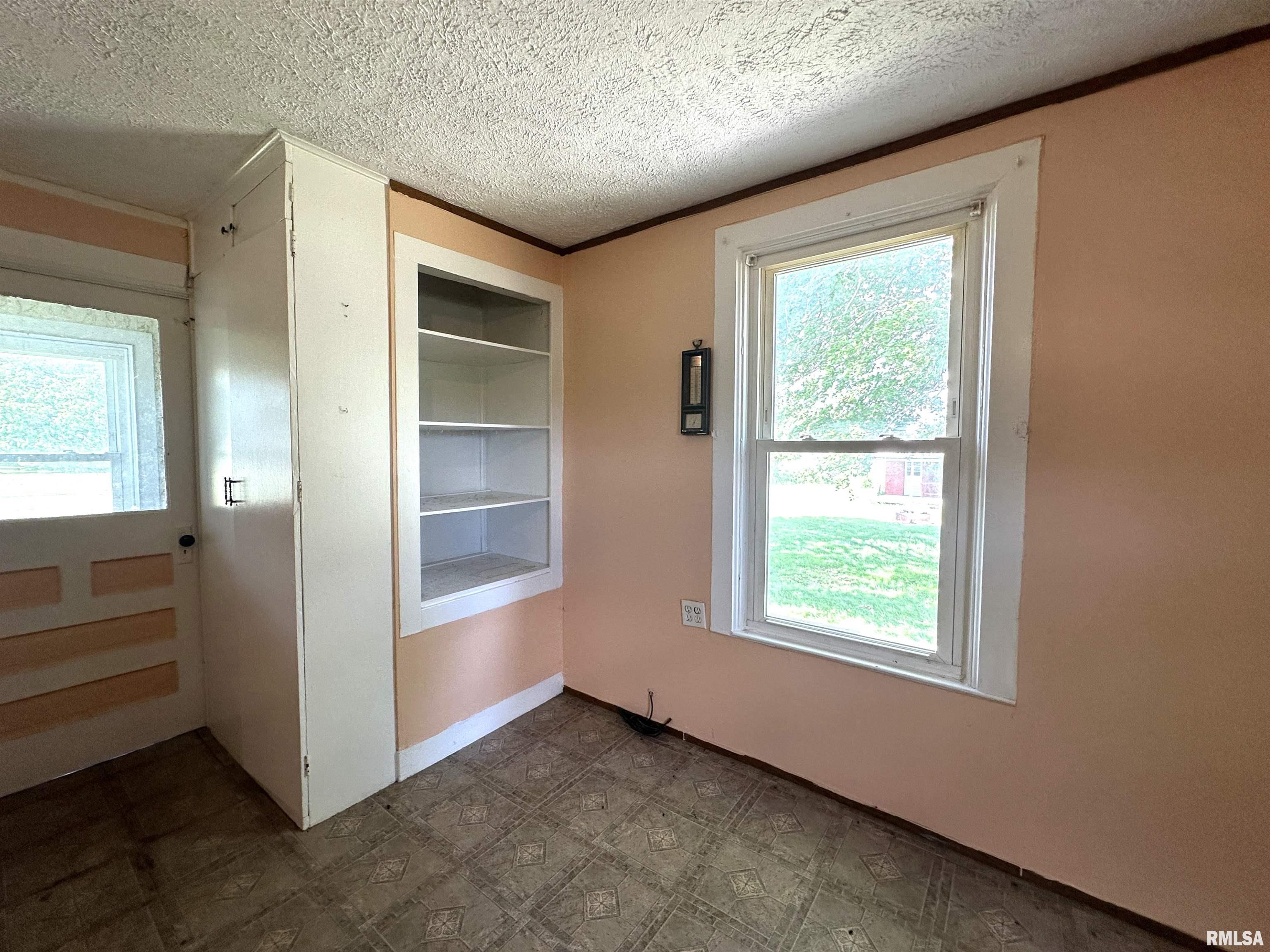 133 South Grove Street Oneida, IL 61467 - Photo 20 of 39 Gallery Image 20