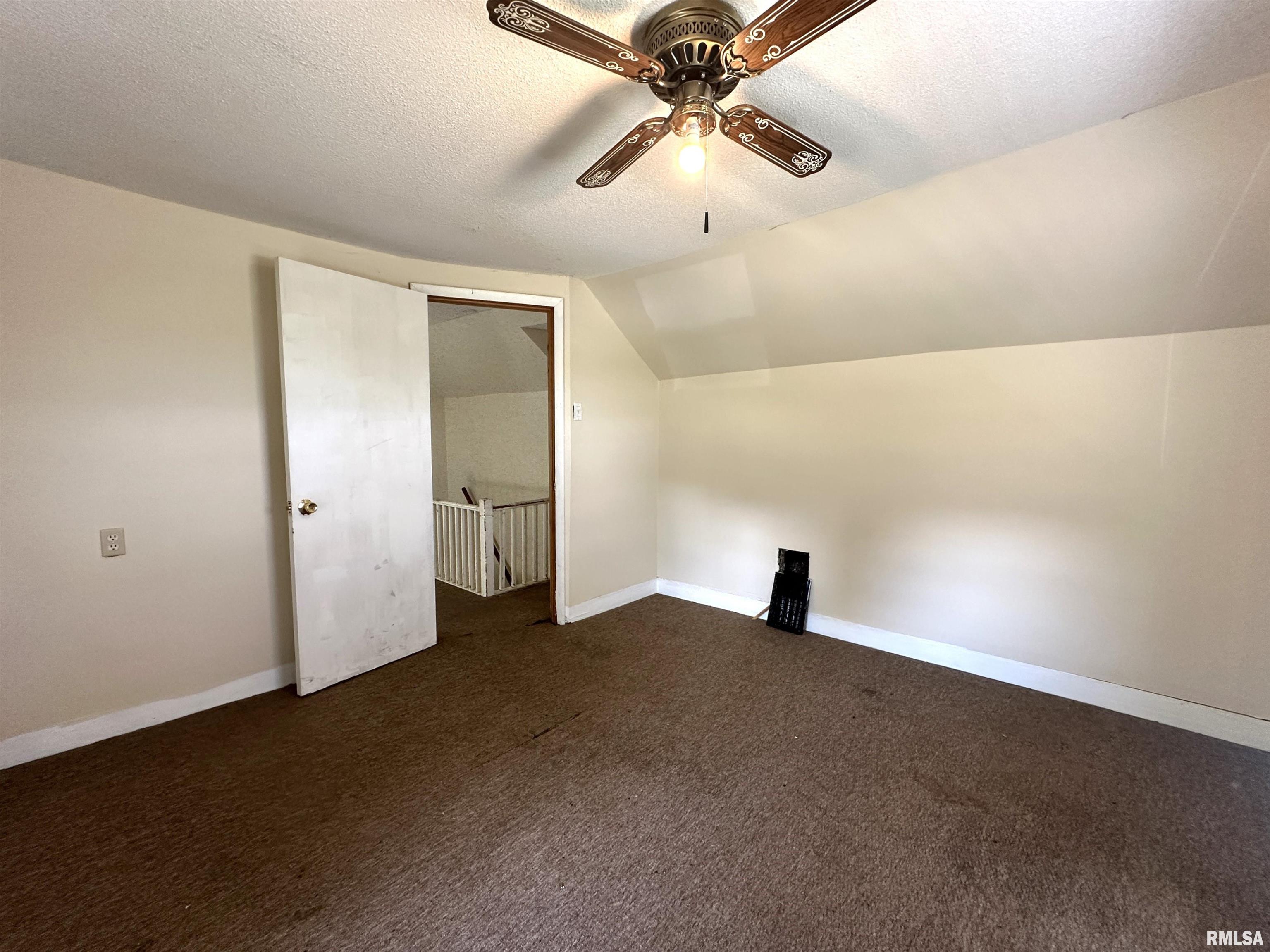 133 South Grove Street Oneida, IL 61467 - Photo 32 of 39 Gallery Image 32