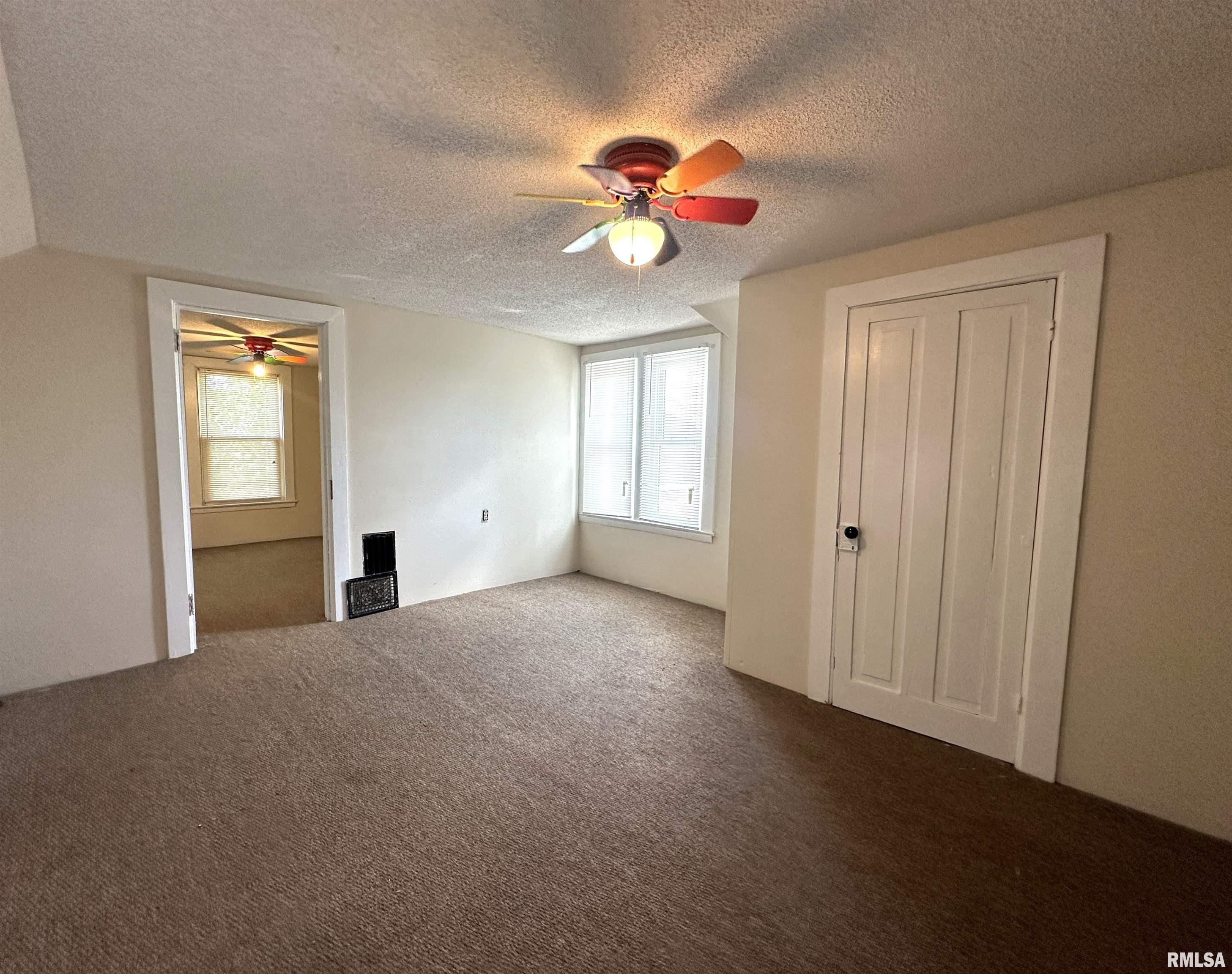 133 South Grove Street Oneida, IL 61467 - Photo 34 of 39 Gallery Image 34