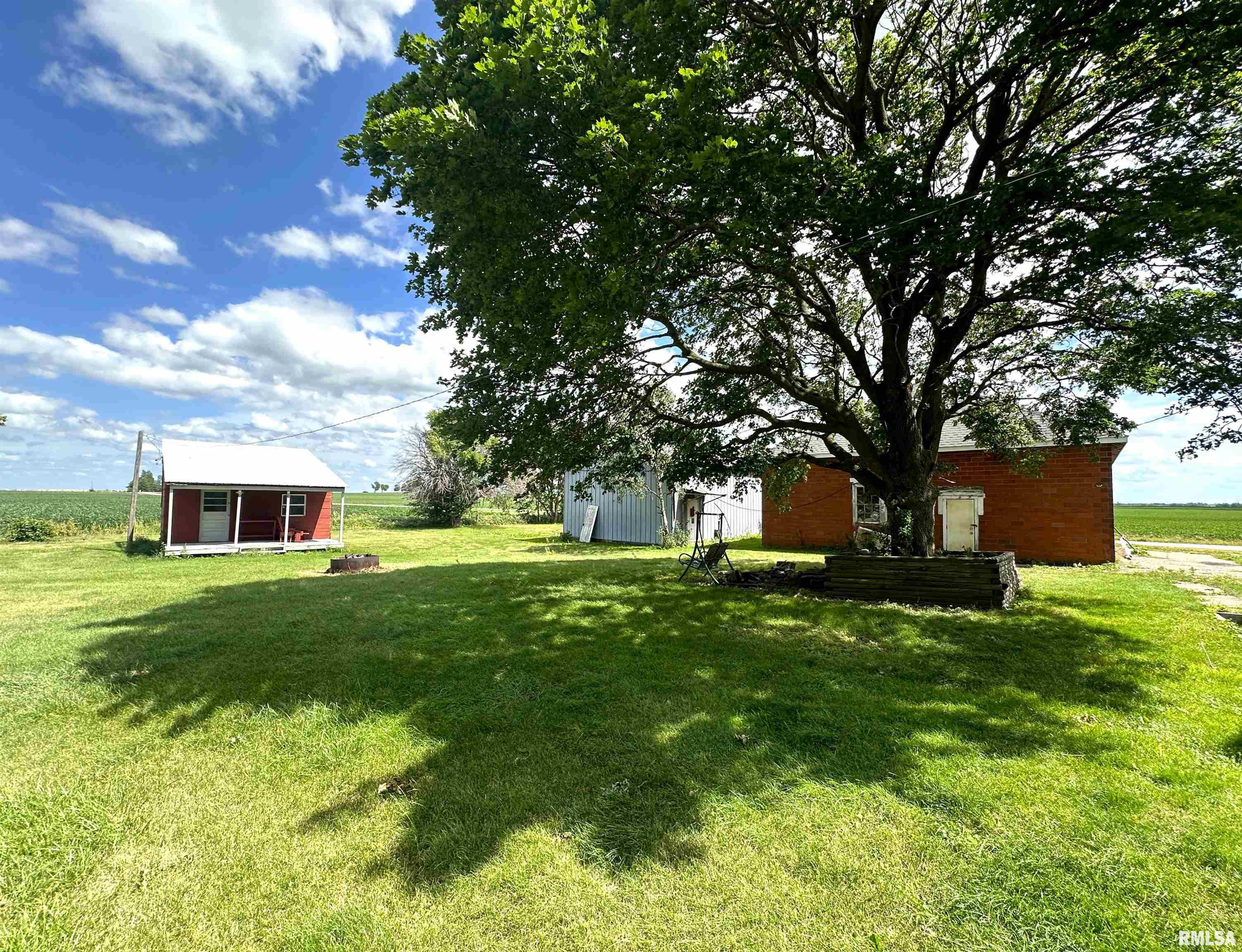 133 South Grove Street Oneida, IL 61467 - Photo 6 of 39 Gallery Image 6