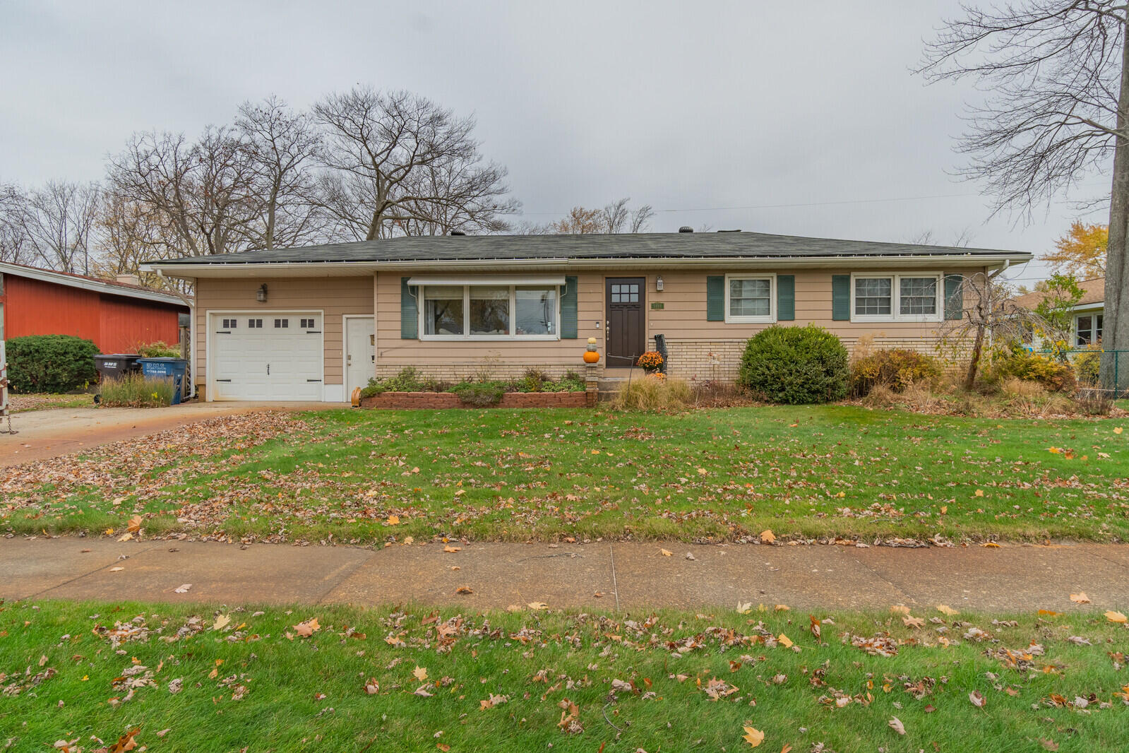 1484 Colonial Road Muskegon, MI 49441 - Photo 23 of 43 01_HOME12_mls
