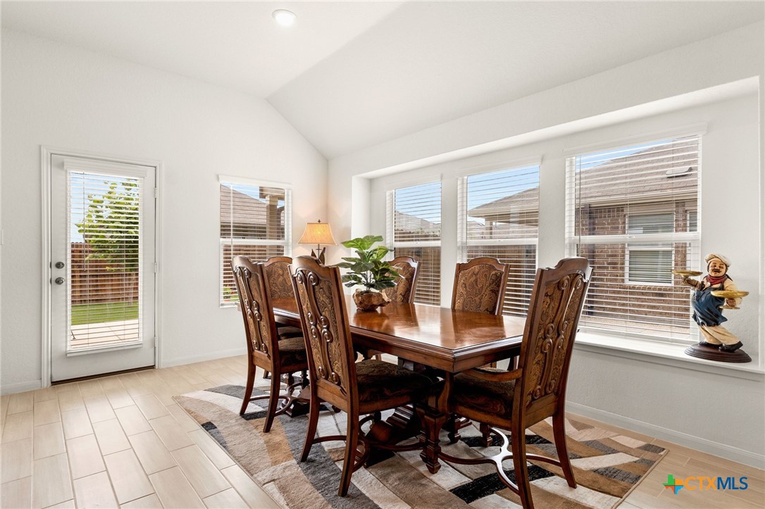 8935 Rancher Place Seguin, TX 78155 - Photo 12 of 32 dining