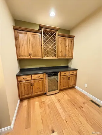 $500,000 | 1327 Irongate Trail, Greenville, IL 62246
