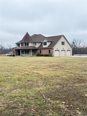 $500,000 | 1327 Irongate Trail, Greenville, IL 62246