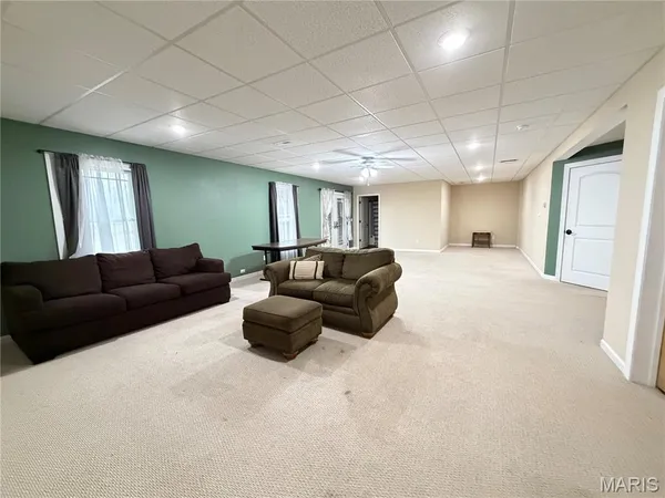 $500,000 | 1327 Irongate Trail, Greenville, IL 62246