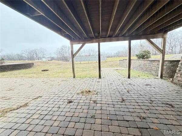 $500,000 | 1327 Irongate Trail, Greenville, IL 62246