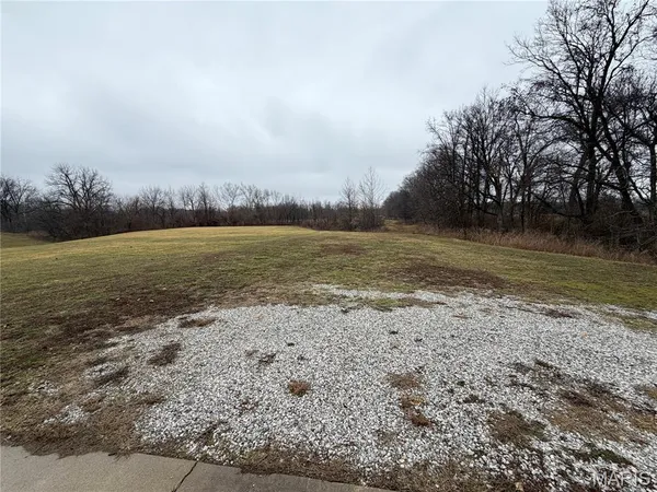 $500,000 | 1327 Irongate Trail, Greenville, IL 62246