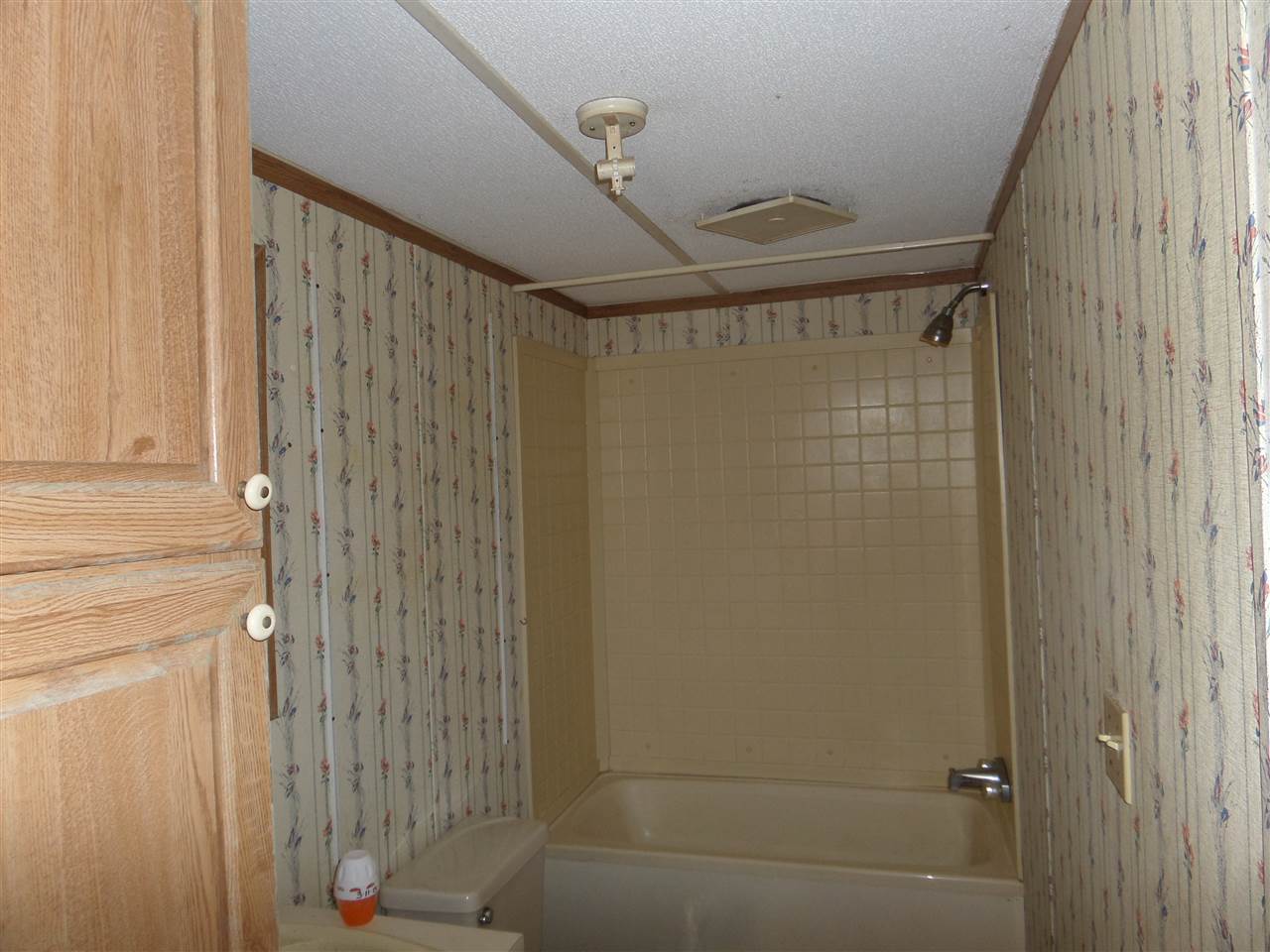 1018 Oak Ridge Road West Tallahassee, FL 32305 - Photo 4 of 12 Gallery Image 4