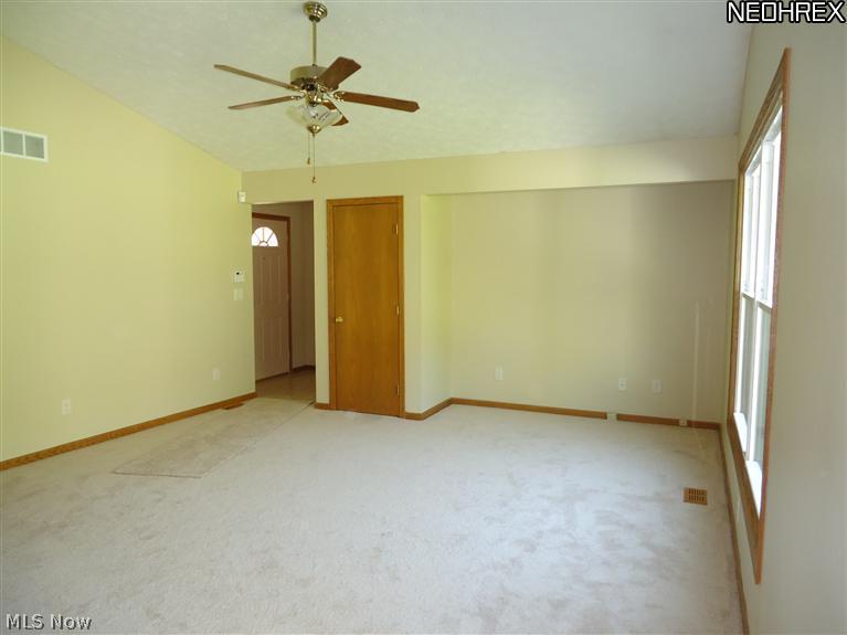 4084 Beckley Road Stow, OH 44224 - Photo 5 of 15 Gallery Image 5
