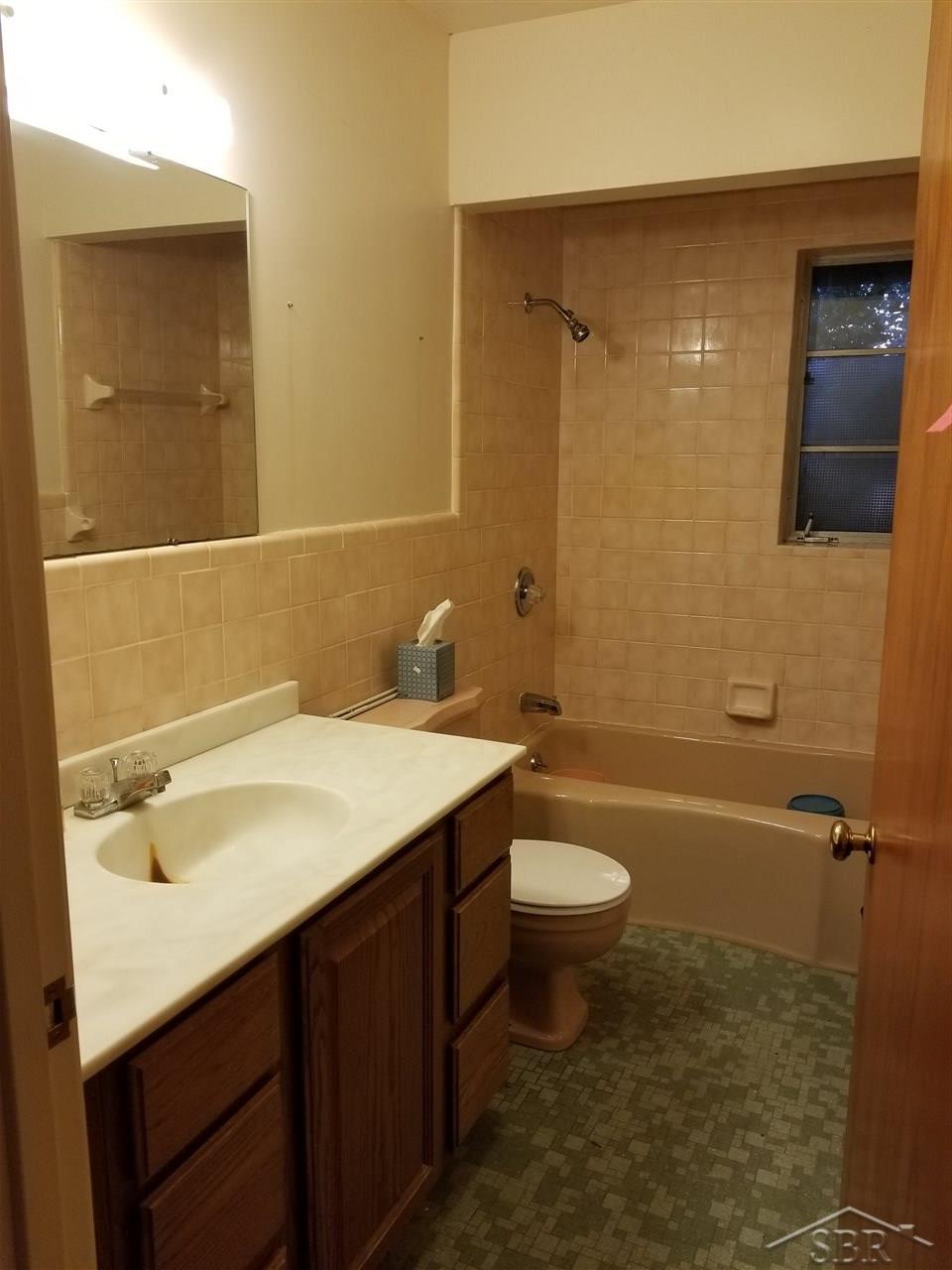 7365 Garfield Road Freeland, MI 48623 - Photo 25 of 29 BATH