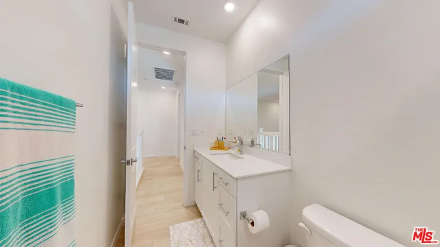 $779,000 | 27651 Ensemble Place, Valencia, CA 91381