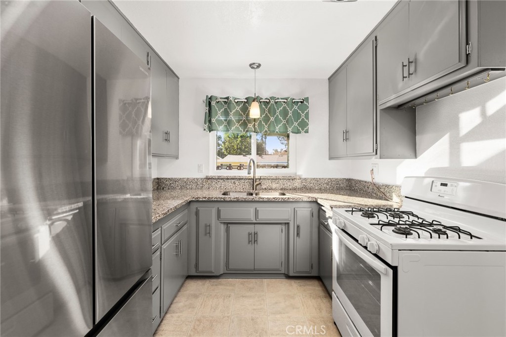 11979 Peach Tree Road Yucaipa, CA 92399 - Photo 11 of 35