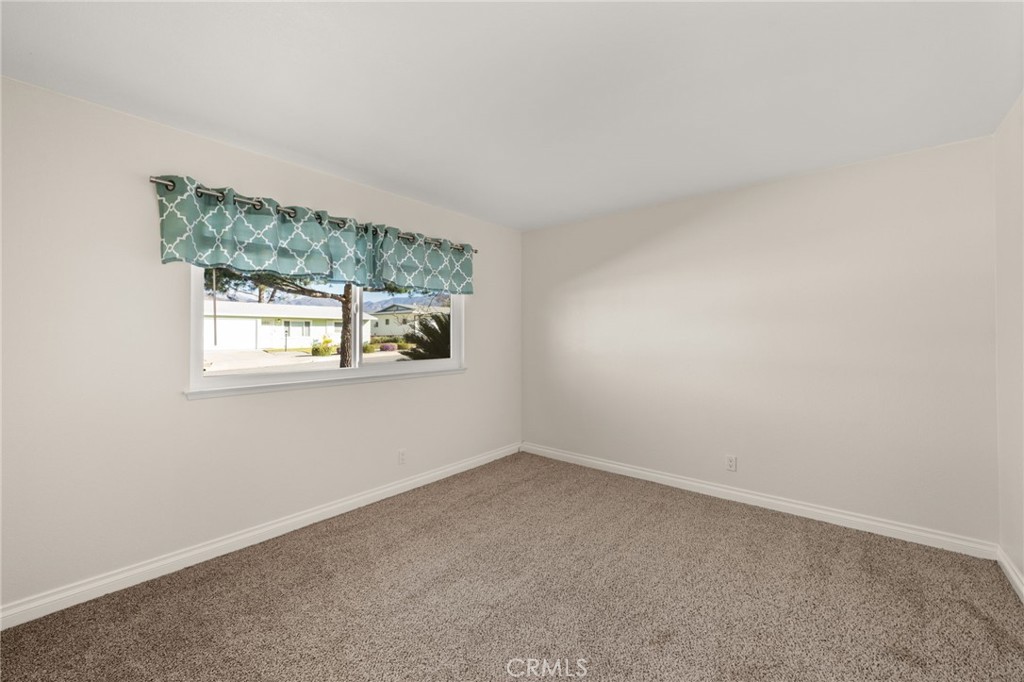 11979 Peach Tree Road Yucaipa, CA 92399 - Photo 16 of 35