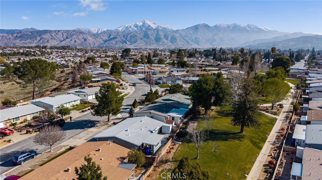 11979 Peach Tree Road Yucaipa, CA 92399 - Photo 31 of 35