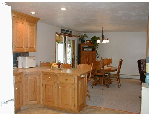 117 Holt Road Ashburnham, MA 01430 - Photo 4 of 12