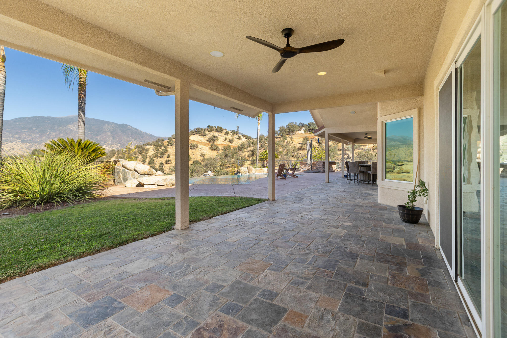 16489 Goat Ranch Road Springville, CA 93265 - Photo 34 of 52 59 Patio