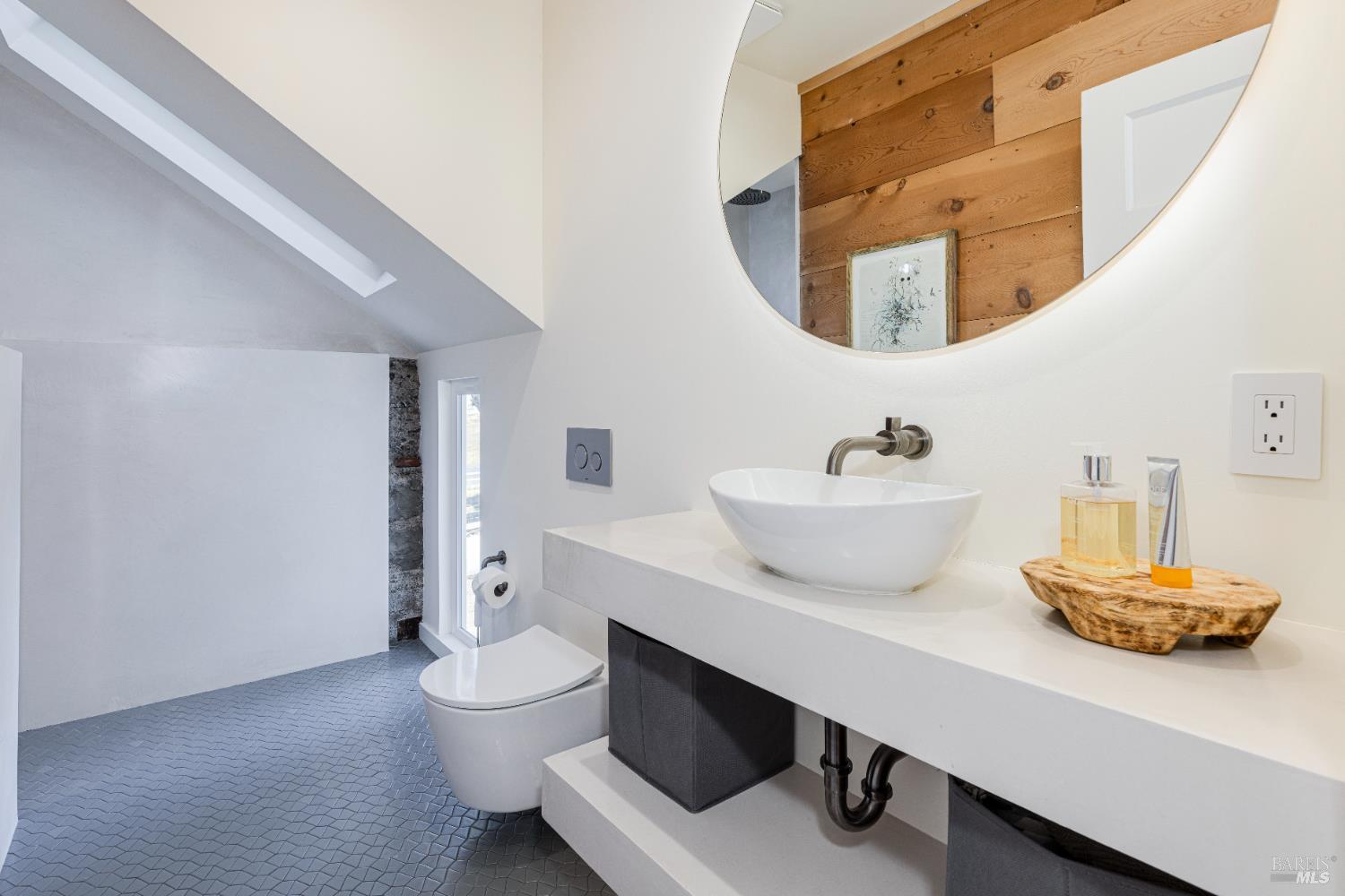 3150 Pepper Road Petaluma, CA 94952 - Photo 27 of 85 Brand new guest bathroom with radiant flooring & skylight.