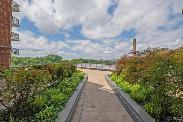 a view of a pathway both side of building